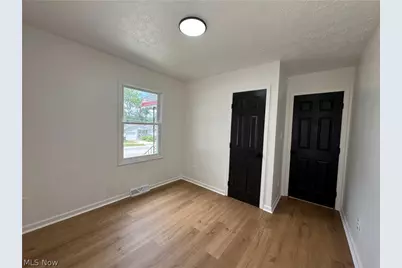 1281 S Hawkins Avenue, Akron, OH 44320 - Photo 13