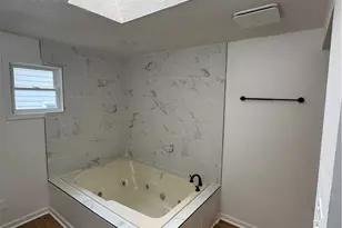 1281 S Hawkins Ave, Akron, OH 44320 - Photo 29