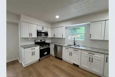 1281 S Hawkins Avenue, Akron, OH 44320 - Photo 9