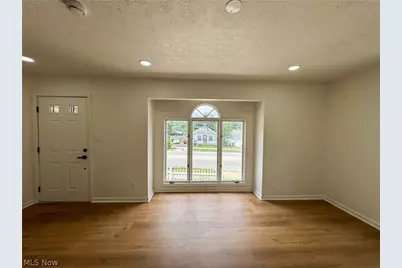 1281 S Hawkins Avenue, Akron, OH 44320 - Photo 3