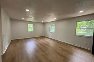 1281 S Hawkins Ave, Akron, OH 44320 - Photo 25