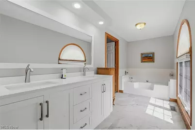 5905 Shetland Circle NE, Canton, OH 44721 - Photo 27