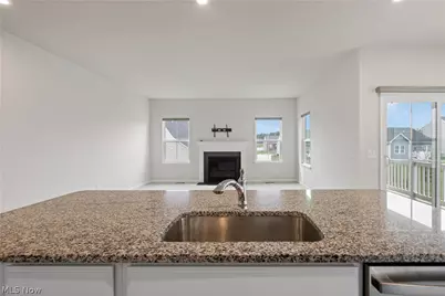 6811 Harrington Court Avenue NE, Canton, OH 44721 - Photo 11