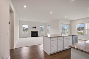 6811 Harrington Court Avenue NE, Canton, OH 44721 - Photo 3