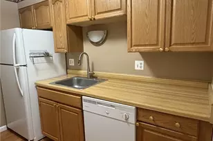 9956 Johnnycake Ridge Rd, Concord Twp, OH 44077 - Photo 3