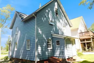 448 Harbor St, Conneaut, OH 44030 - Photo 3