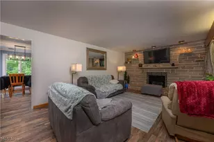 6091 Mills Dr SE, Uhrichsville, OH 44683 - Photo 15