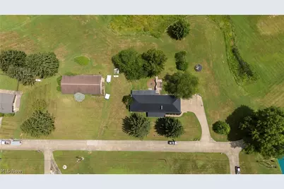 6091 Mills Drive SE, Uhrichsville, OH 44683 - Photo 3