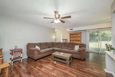 4901 Independence Unit C Circle, Stow, OH 44224 - Photo 5