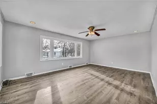 17914 Chagrin Blvd, Huber Heights, OH 44122 - Photo 19