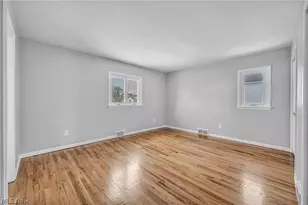 17914 Chagrin Blvd, Huber Heights, OH 44122 - Photo 31