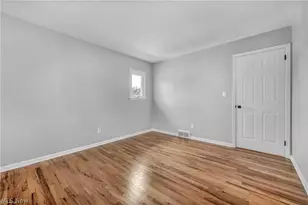 17914 Chagrin Blvd, Huber Heights, OH 44122 - Photo 25