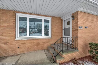 17914 Chagrin Boulevard, Huber Heights, OH 44122 - Photo 3