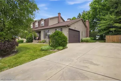 3218 Hummingbird Hill Drive, Poland, OH 44514 - Photo 3