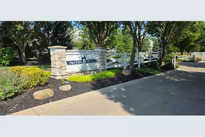 556 Hyannis Port Circle, Avon Lake, OH 44012 - Photo 33