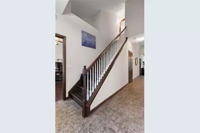 556 Hyannis Port Circle, Avon Lake, OH 44012 - Photo 21