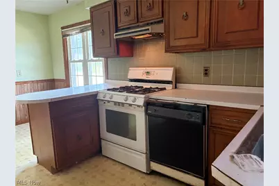 438 Baldwin Road, Akron, OH 44312 - Photo 7