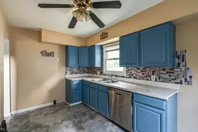 832 Caddo Avenue, Akron, OH 44305 - Photo 9