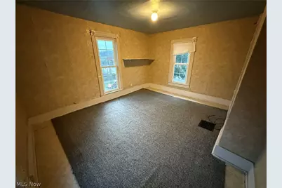 525 N Dawson Street, Uhrichsville, OH 44683 - Photo 15
