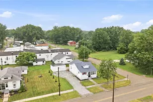 355 N 12th St, Sebring, OH 44672 - Photo 37