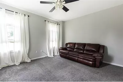 974 Chestnut Street, Grafton, OH 44044 - Photo 9