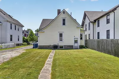 1124 W 6th Street, Lorain, OH 44052 - Photo 37