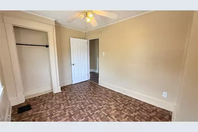 592 Lindell Street, Akron, OH 44305 - Photo 25