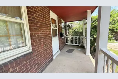 592 Lindell Street, Akron, OH 44305 - Photo 5