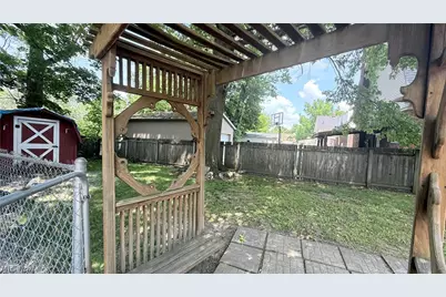 592 Lindell Street, Akron, OH 44305 - Photo 9