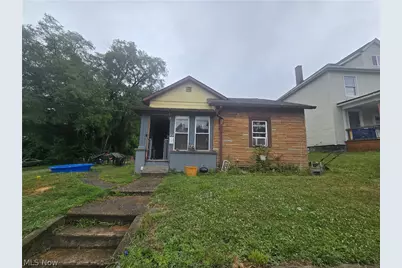 24 Maple Avenue SE, Massillon, OH 44646 - Photo 1