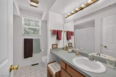 420 Pebblebrook Drive, Willoughby Hills, OH 44094 - Photo 31