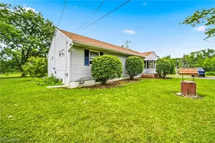 8625 Ravenna Rd, Chardon, OH 44024 - Photo 5