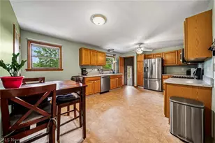 8625 Ravenna Rd, Chardon, OH 44024 - Photo 13