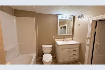 629 Portage Lakes Drive, Akron, OH 44319 - Photo 15
