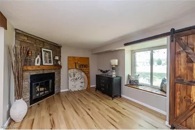 4615 Oak Hill Boulevard #206, Lorain, OH 44053 - Photo 9