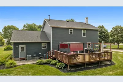 9585 Brayes Manor Drive, Mentor, OH 44060 - Photo 3