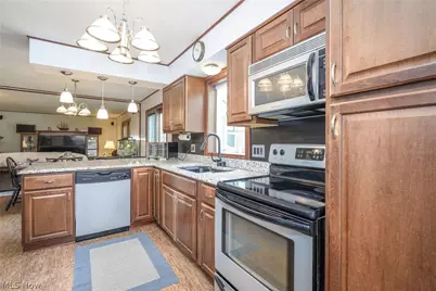328 Wyoga Lake Boulevard, Stow, OH 44224 - Photo 9