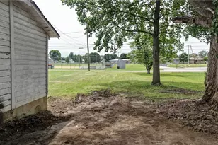 532 S River St, Newcomerstown, OH 43832 - Photo 21