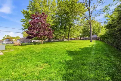 183 Erieview Drive, Eastlake, OH 44095 - Photo 27