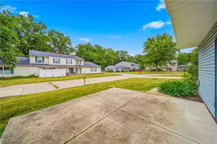 8126 Independence Dr, Mentor, OH 44060 - Photo 29