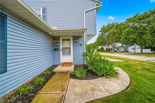 8126 Independence Dr, Mentor, OH 44060 - Photo 3