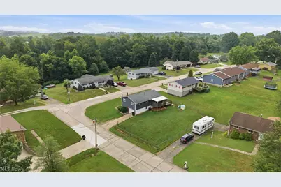 14 Maple Drive, Williamstown, WV 26187 - Photo 7