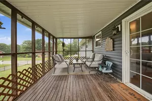 14 Maple Dr, Williamstown, WV 26187 - Photo 29