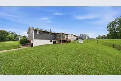 14 Maple Drive, Williamstown, WV 26187 - Photo 33