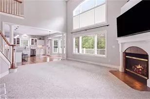 10806 Ellison Creek Dr, Concord Twp, OH 44077 - Photo 9