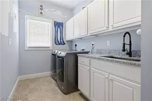 10806 Ellison Creek Dr, Concord Twp, OH 44077 - Photo 13
