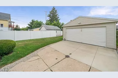 2067 Wascana Avenue, Oakwood, OH 44107 - Photo 37