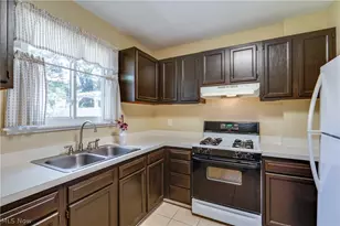 391 Reed Ave, Akron, OH 44301 - Photo 17