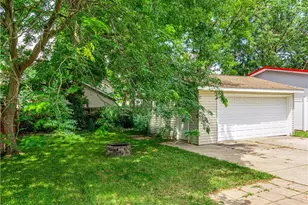 2752 6th St, Cuyahoga Falls, OH 44221 - Photo 5