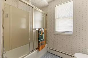 8295 Mentorwood Dr, Mentor, OH 44060 - Photo 13